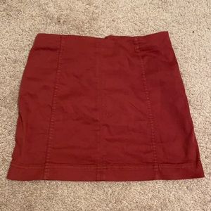 Jolt juniors size 11 casual fitted skirt in a light burgundy color